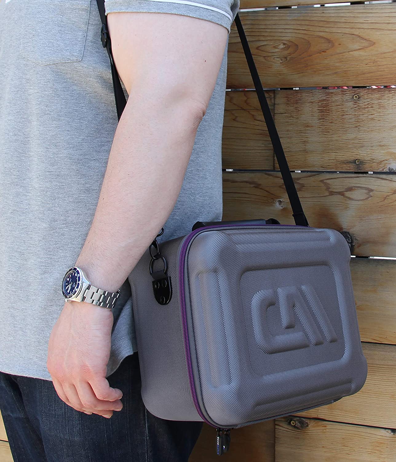 Hard Shell Travel Case Compatible with Oculus Quest 2 - Protective Oculus Quest 2 Case with Impact-Absorbing Foam and Shoulder Strap